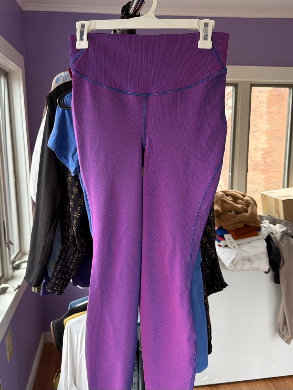 lululemon athletica Magenta High-Waist Leggings Size 8 inside pocket